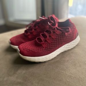 NOBull Crimson knit runners